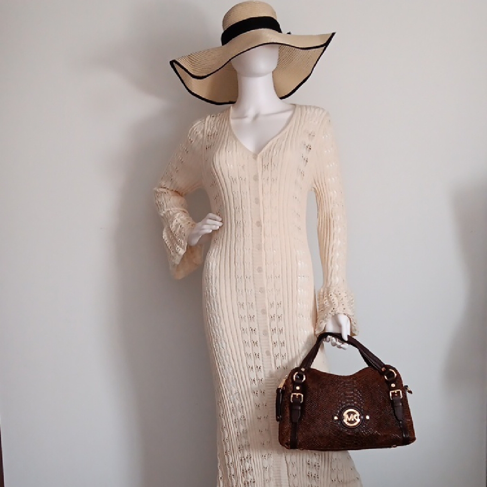 Cream Bell Sleeve V-Neck Resort/Beach Cover-up Dress